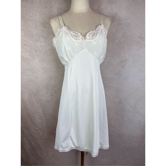 Vintage White Plus Size Slip Dress - Picture 1 of 12